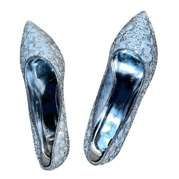 Wild Rose Pointed Toe Silver Lace Kitten Heel Pumps Size 8.5 Womens Closed Toe S - Picture 2 of 11